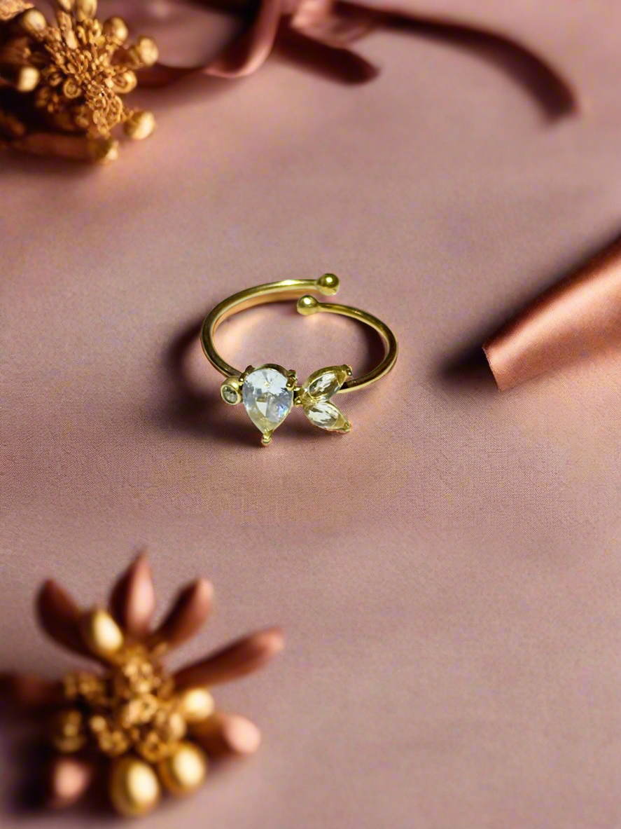 Golden Petal Ring πΈ β A Girly Jewells Exclusive